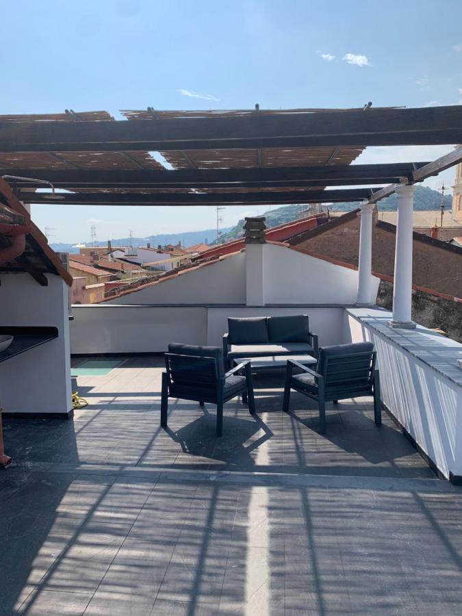 Casa Del Poeta Daire Riva Ligure Dış mekan fotoğraf